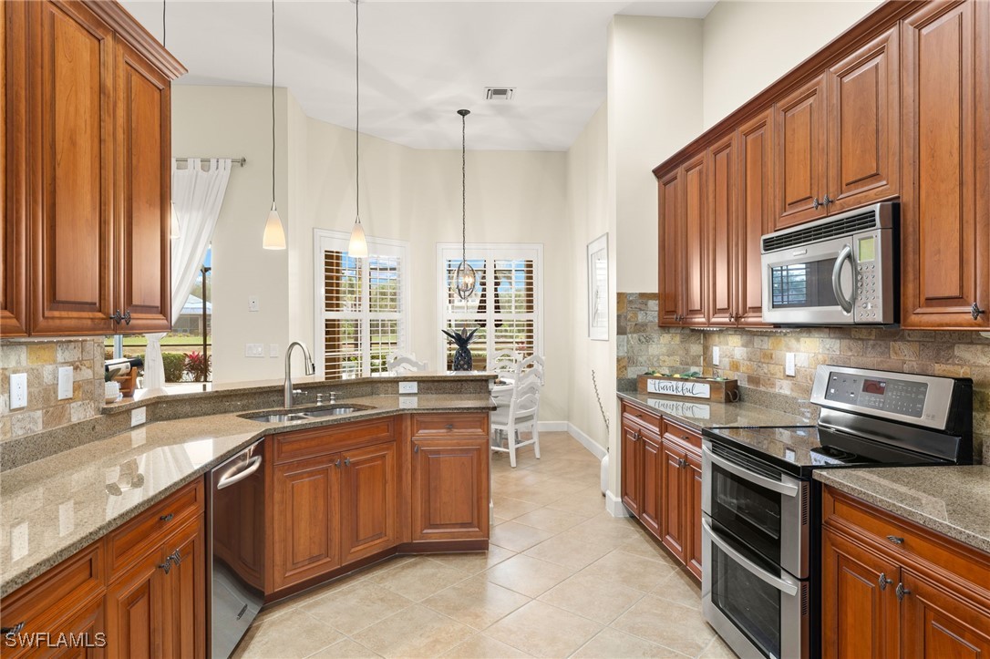 11158 Laughton CIR
