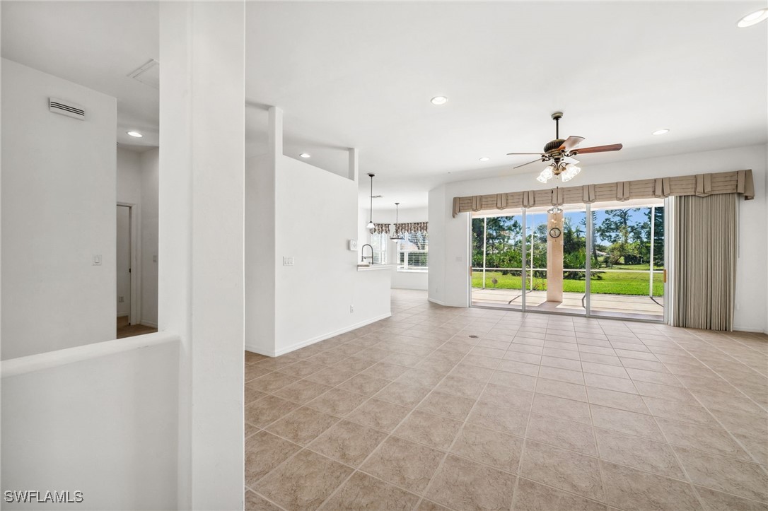 2243 Oxford Ridge CIR