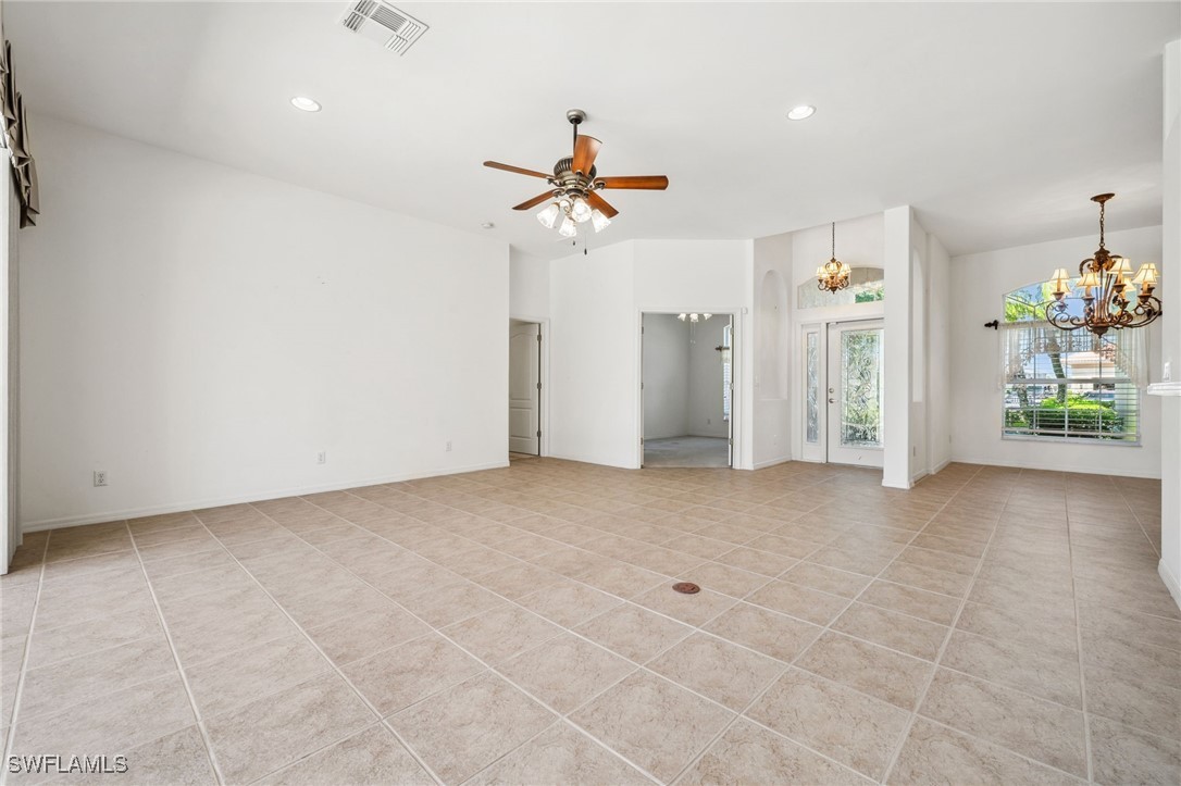 2243 Oxford Ridge CIR