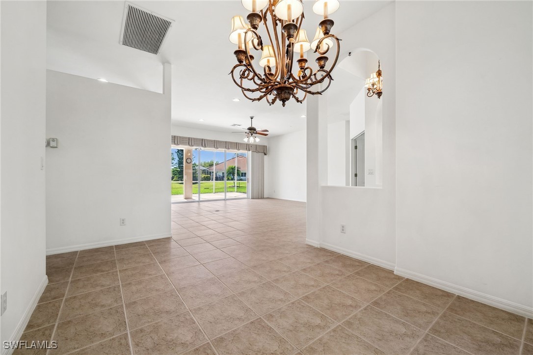 2243 Oxford Ridge CIR