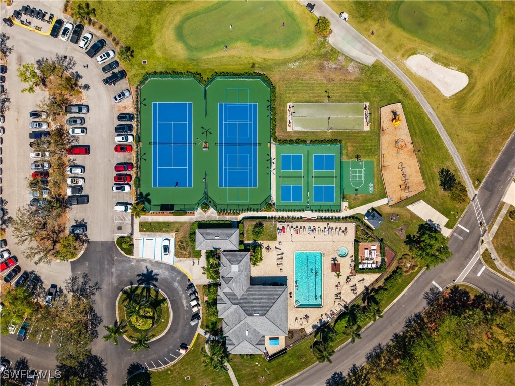 2243 Oxford Ridge CIR