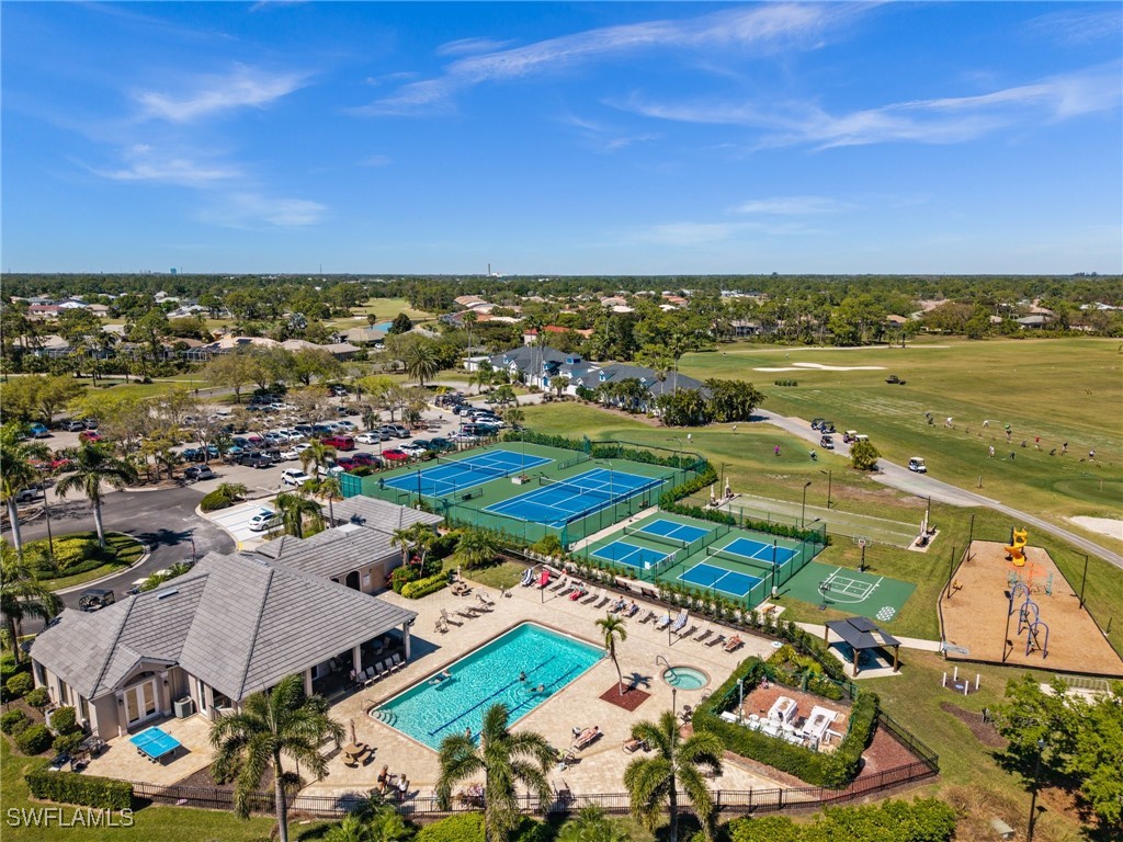 2243 Oxford Ridge CIR
