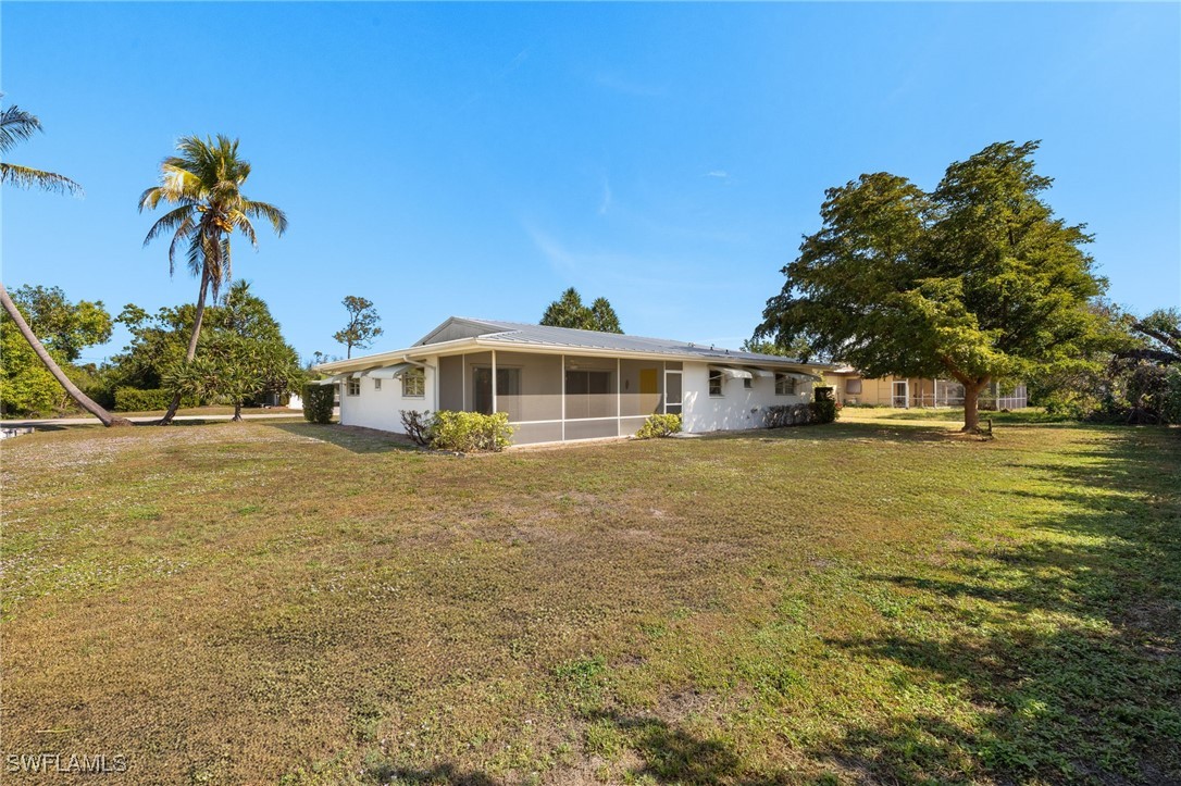 2306 Flora AVE