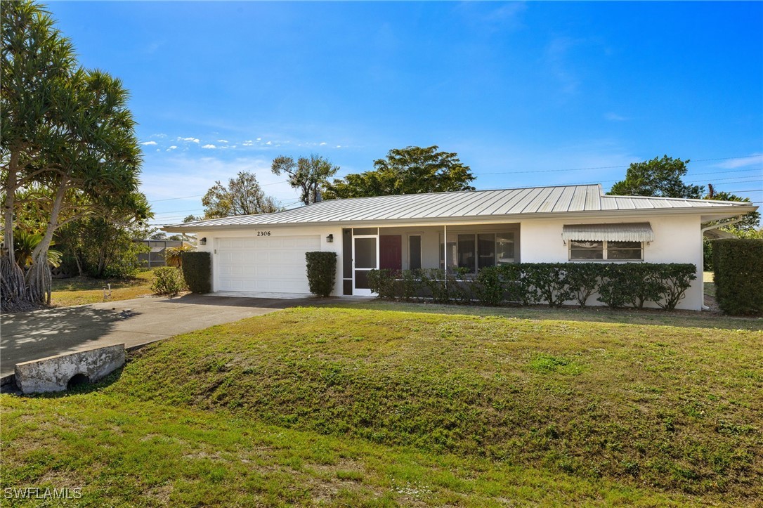 2306 Flora AVE