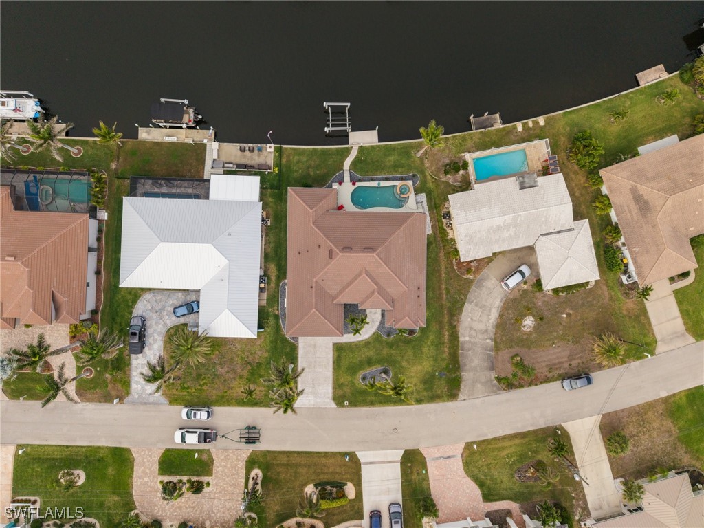 360 Capri Isles CT