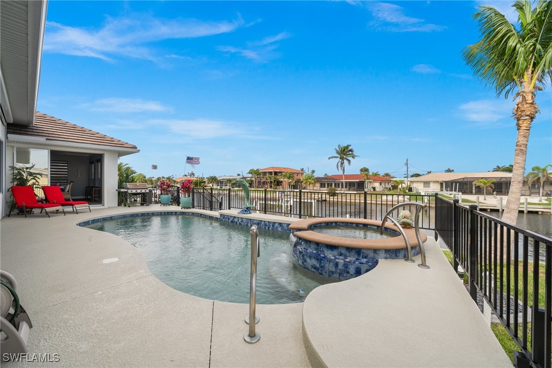 360 Capri Isles CT