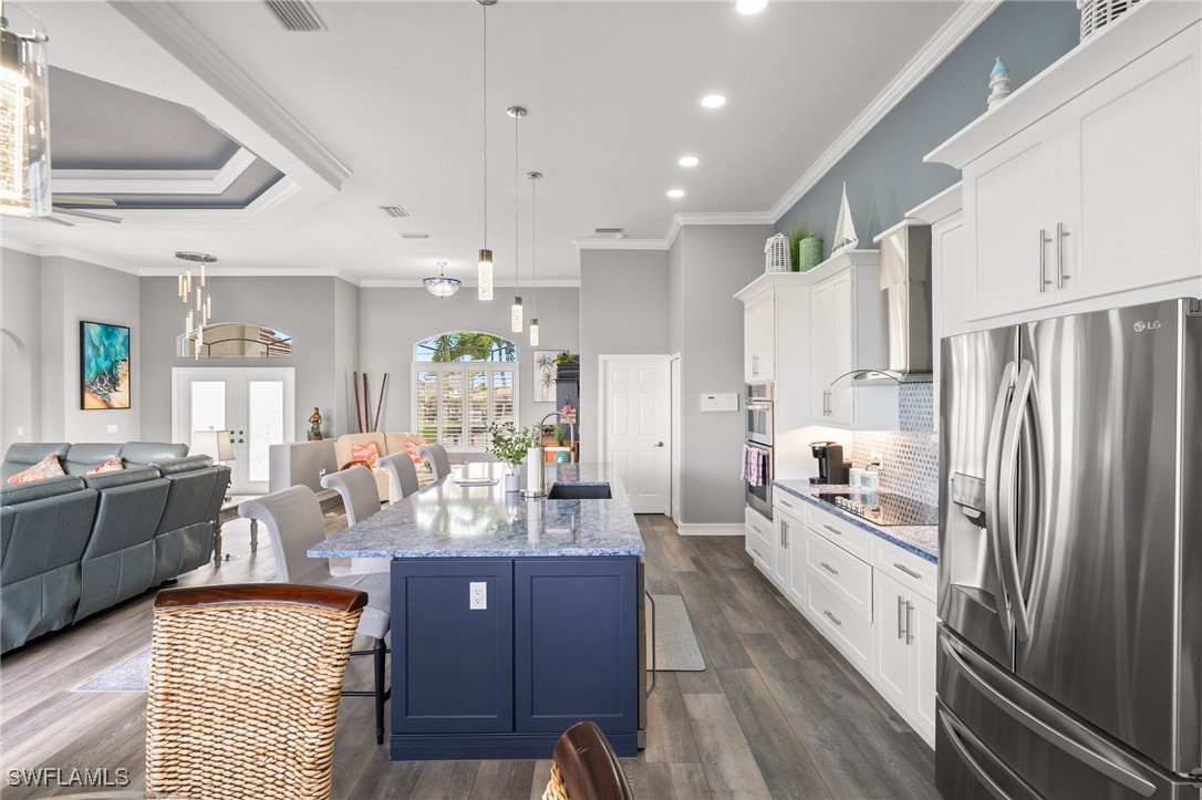 360 Capri Isles CT