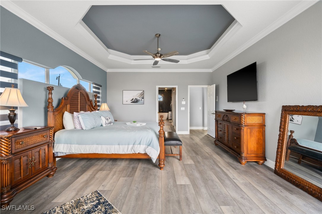 360 Capri Isles CT