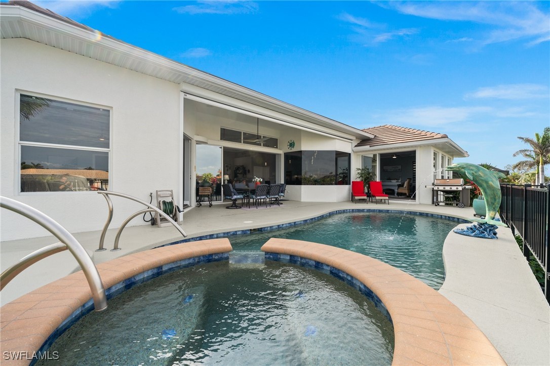 360 Capri Isles CT
