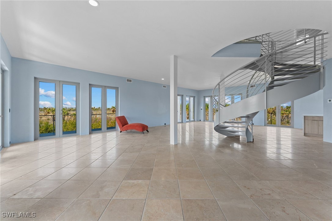 4150 Dingman DR