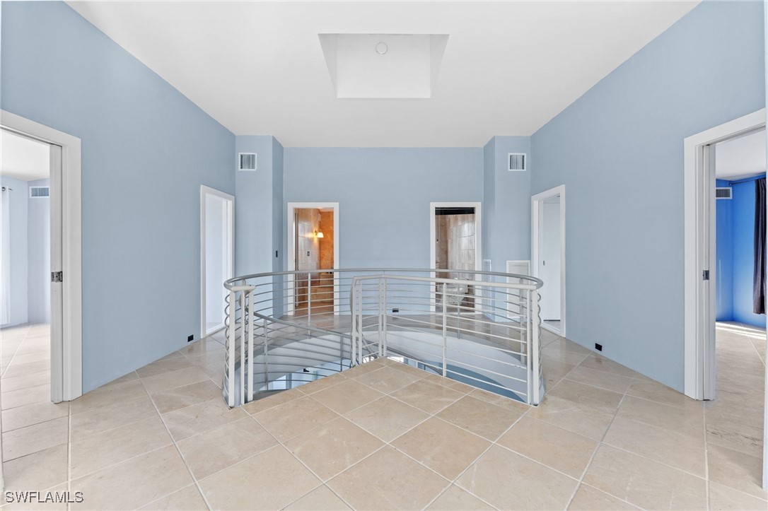 4150 Dingman DR