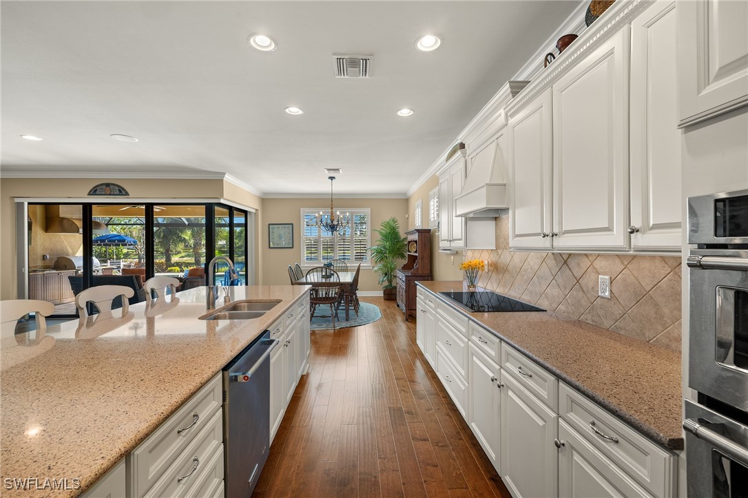 11807 Dixon DR