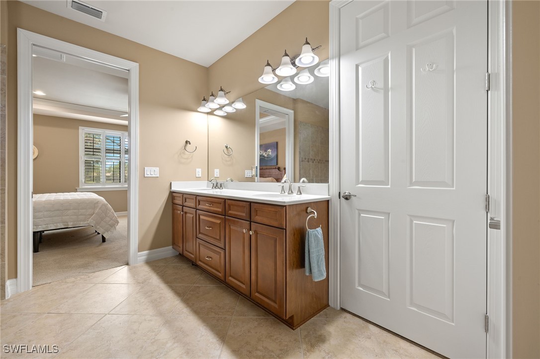 11807 Dixon DR