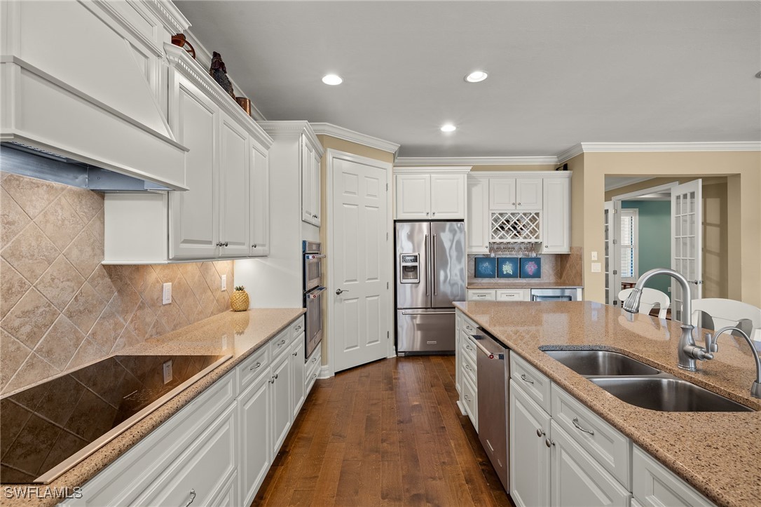 11807 Dixon DR