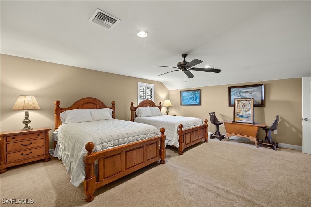 11807 Dixon DR