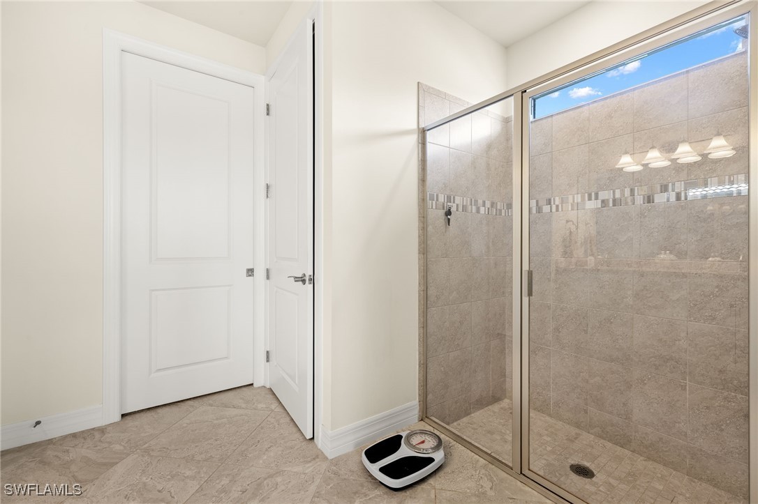 12022 Westmoreland WAY