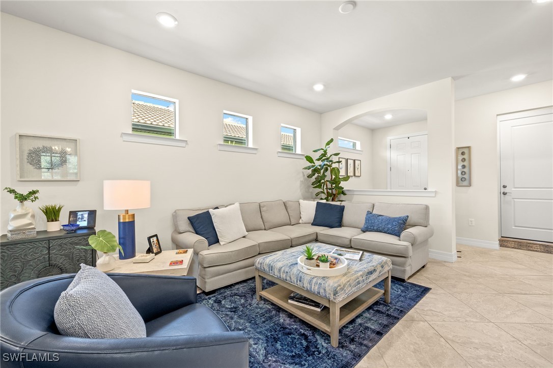 12022 Westmoreland WAY