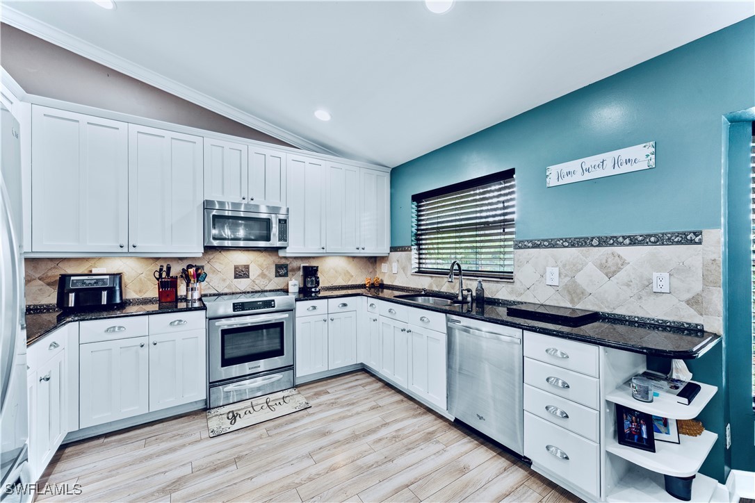 12700 Eagle Pointe CIR