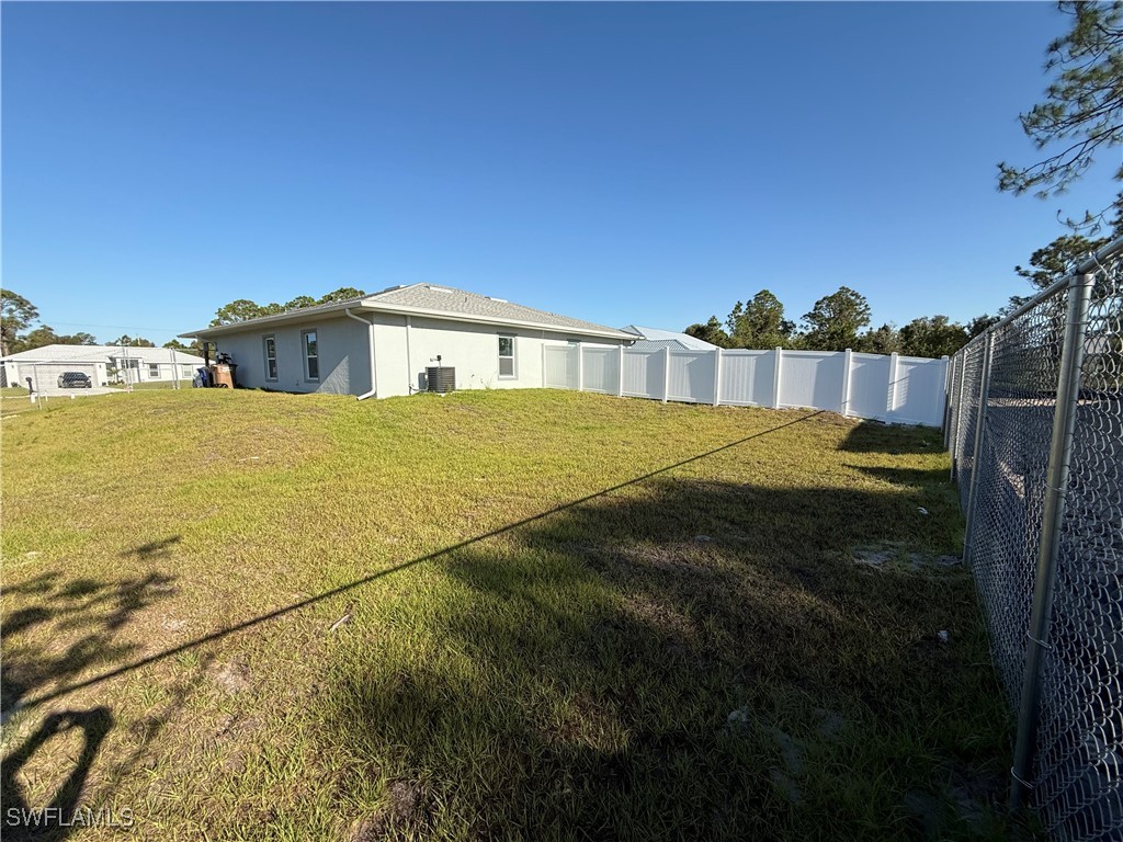 917 Graystone AVE