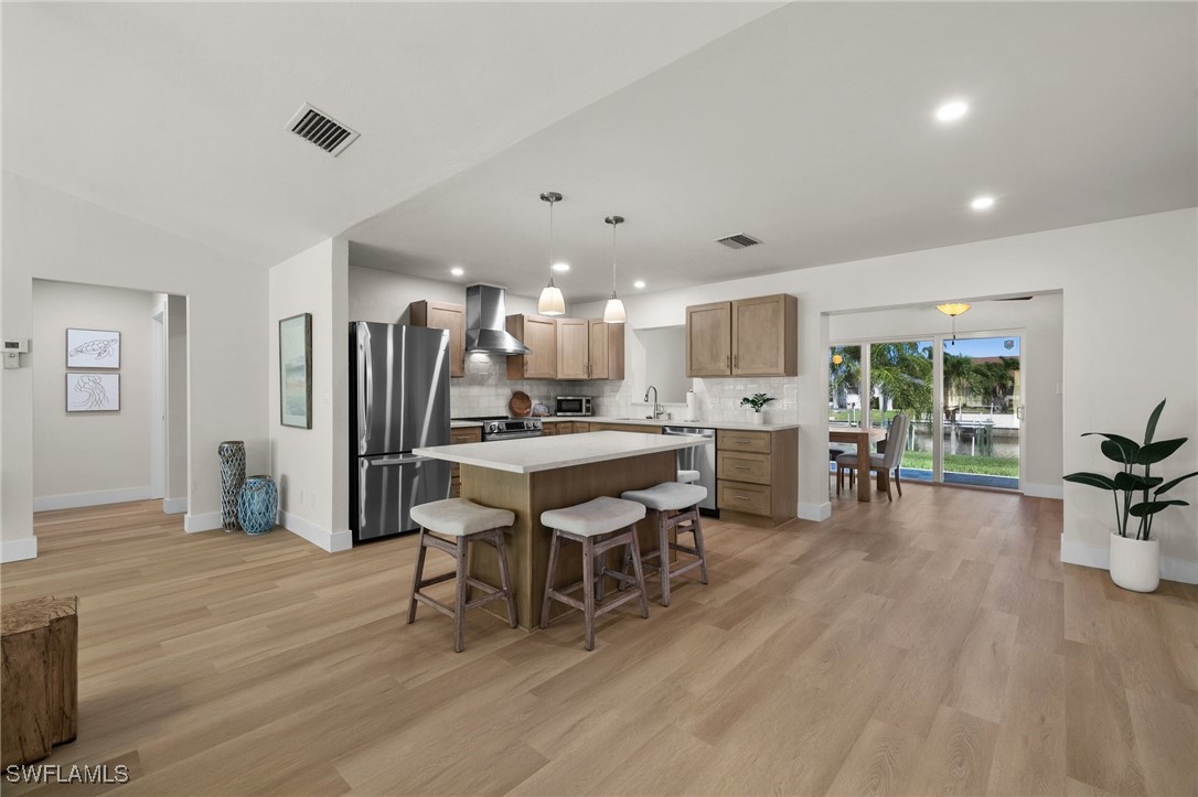 1910 SE 10th PL