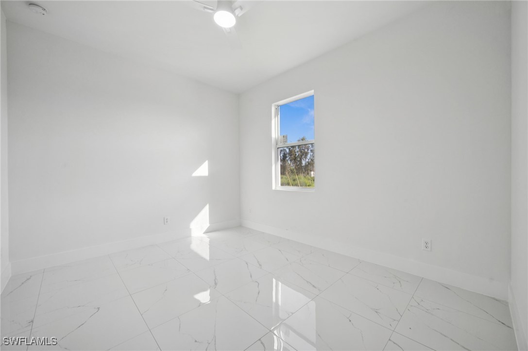 2401-2403 Quentin AVE S