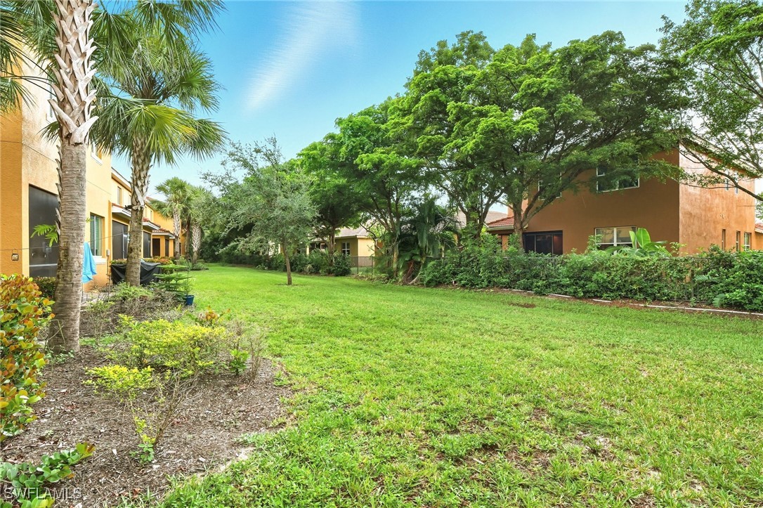 10121 Tin Maple DR 111