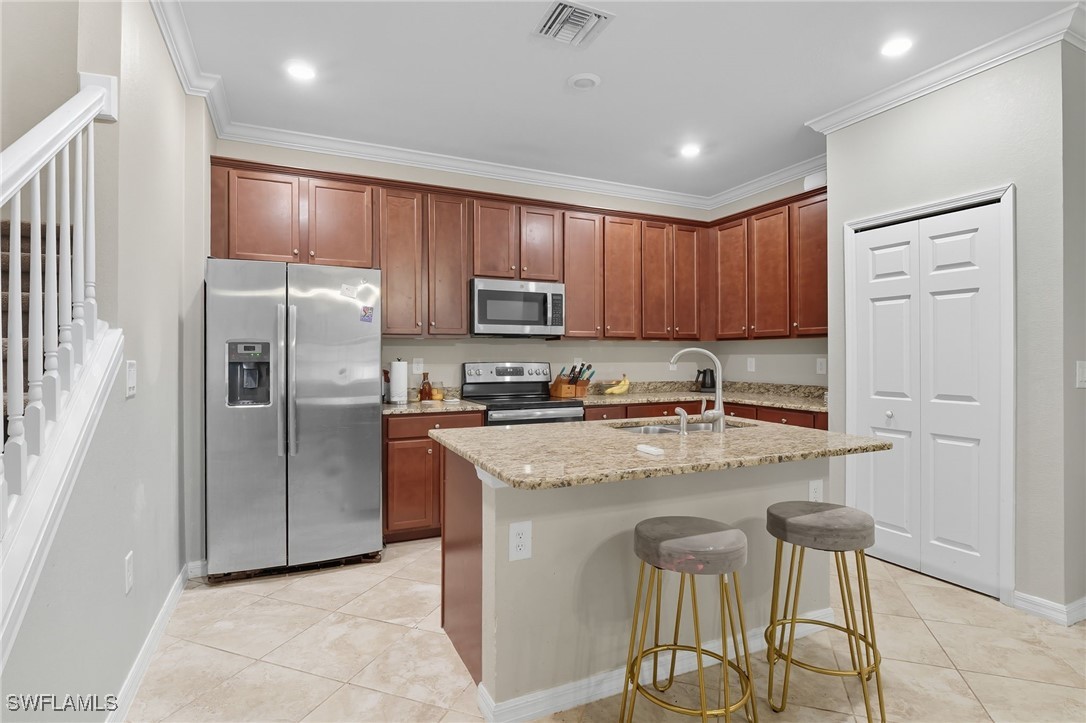 10121 Tin Maple DR 111