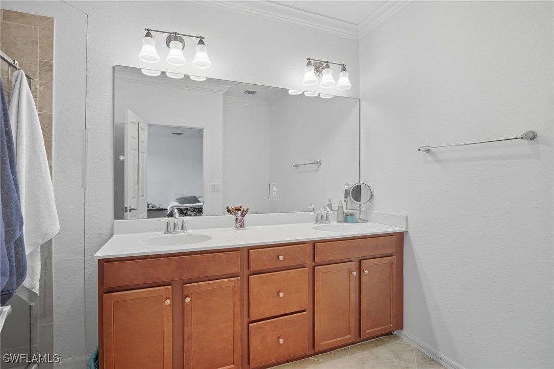 10121 Tin Maple DR 111