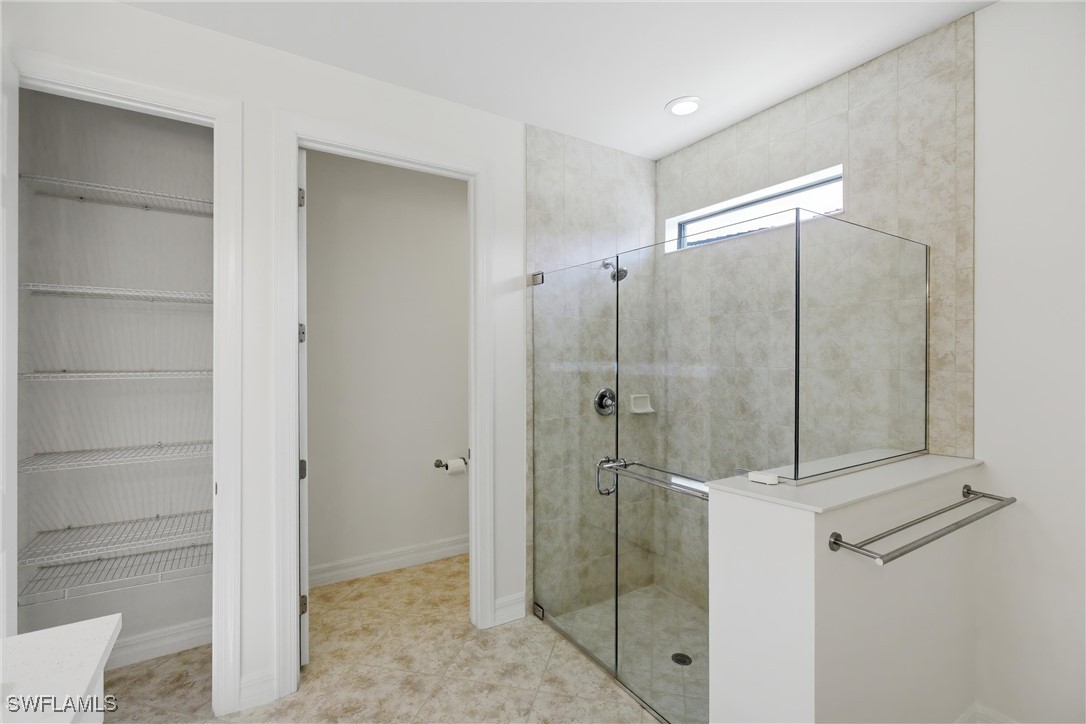 11041 Castlereagh ST