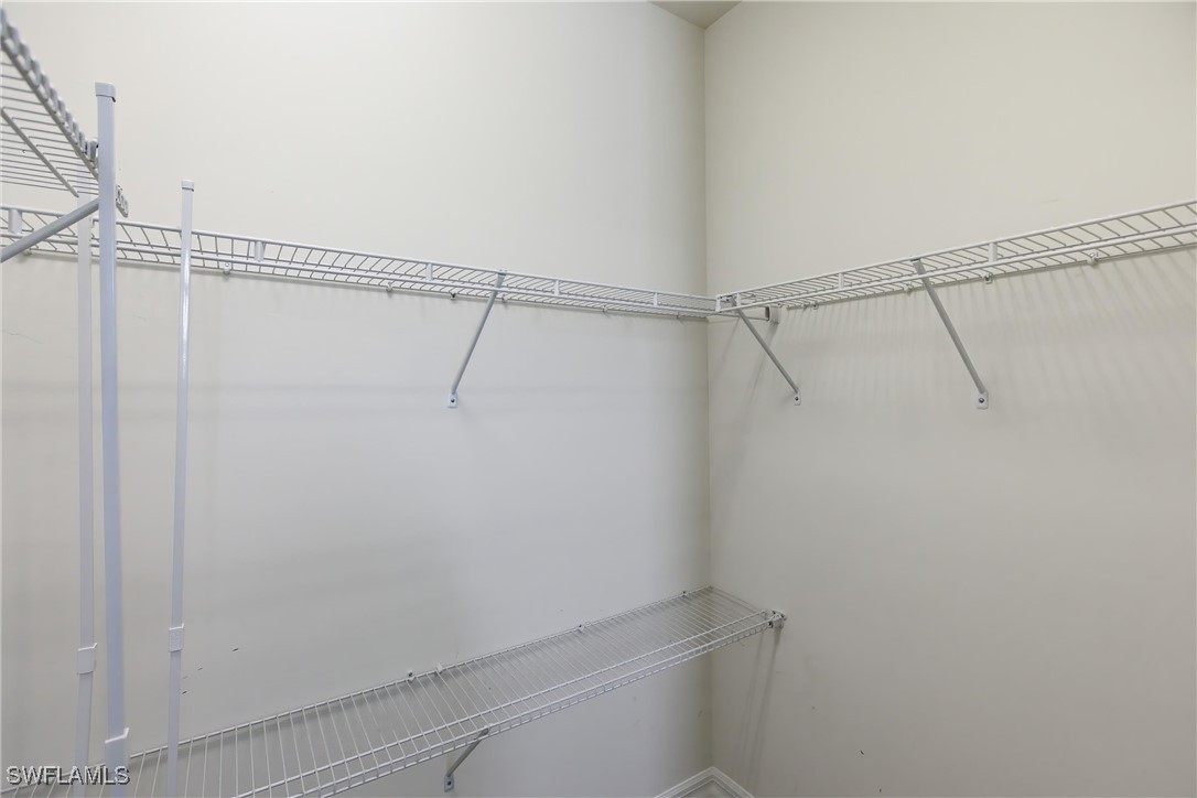 11041 Castlereagh ST