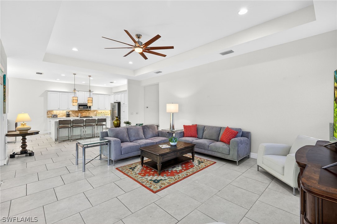 11572 Stonecreek CIR