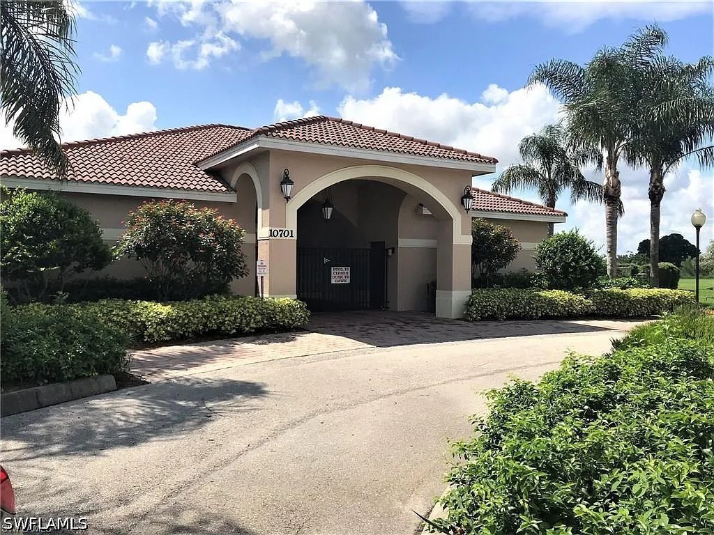 10548 Canal Brook LN
