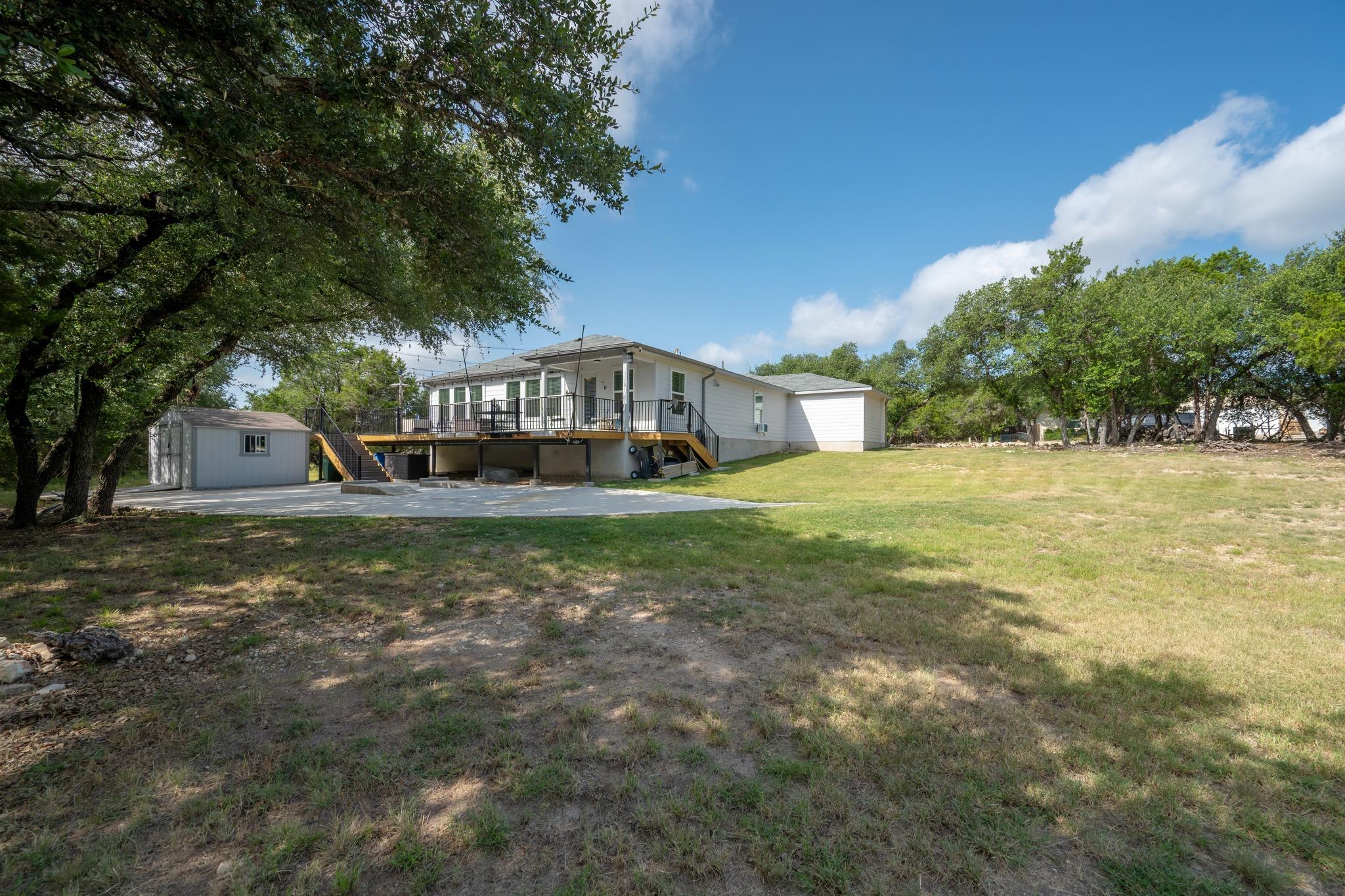 21006 Santa Rosa Ave