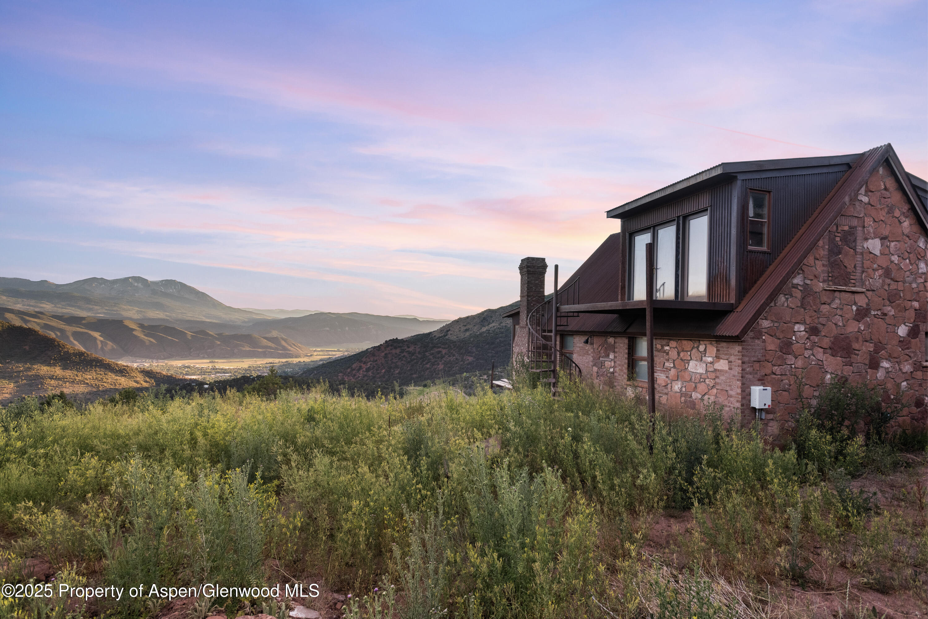 2800 Cedar Drive
