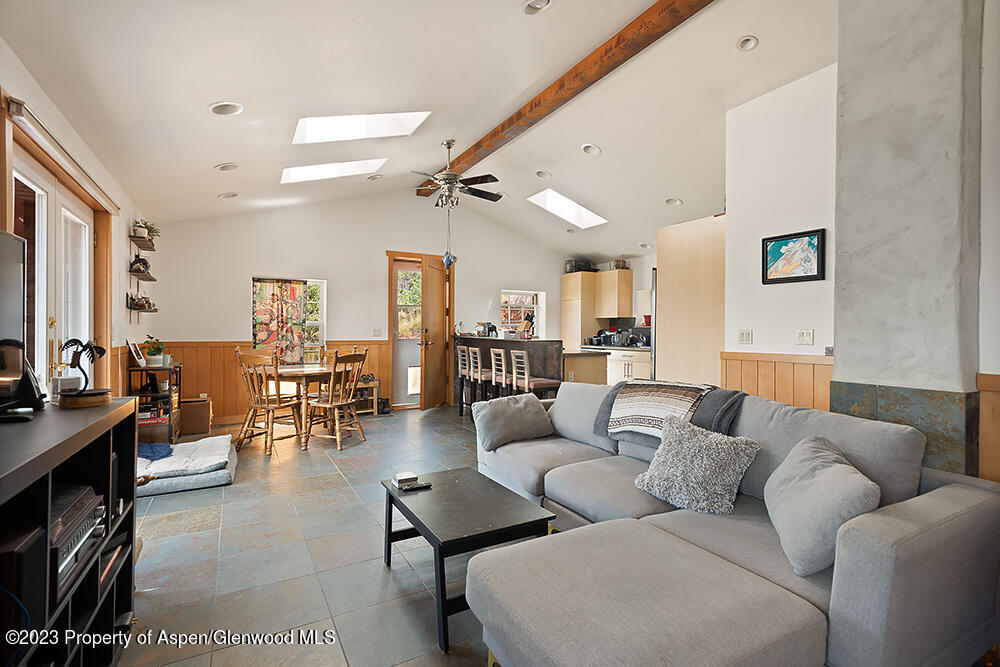 2800 Cedar Drive
