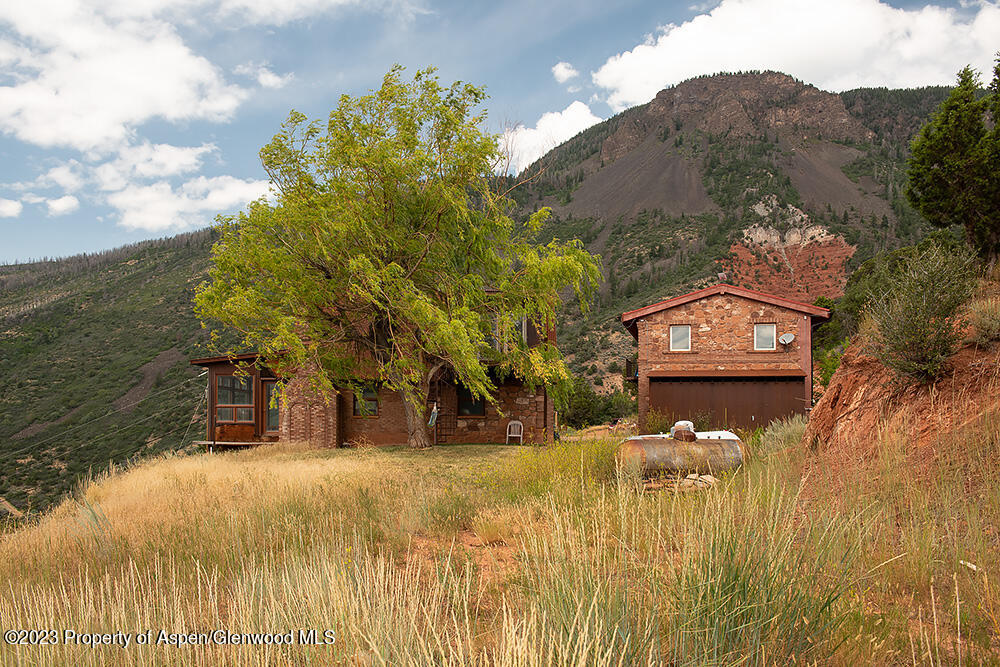 2800 Cedar Drive