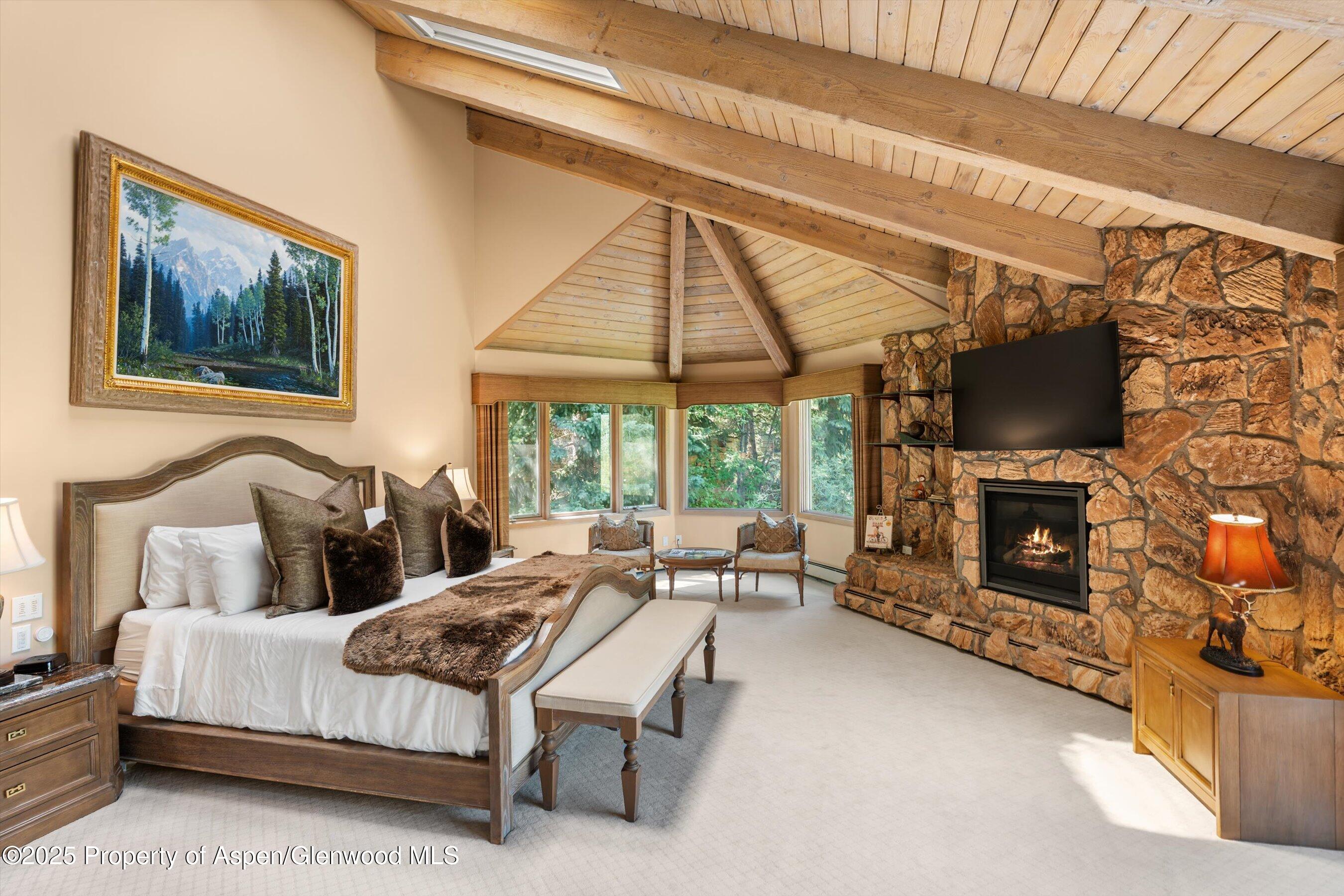 473 Creek Lane