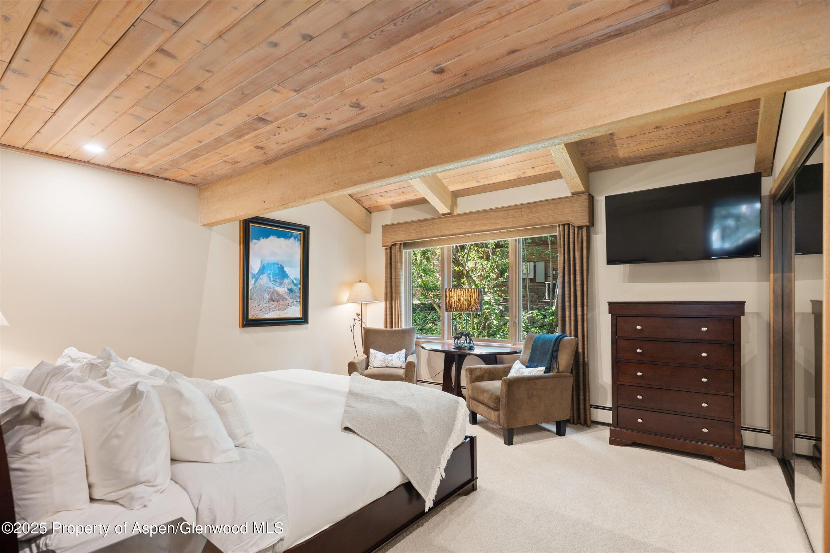 473 Creek Lane