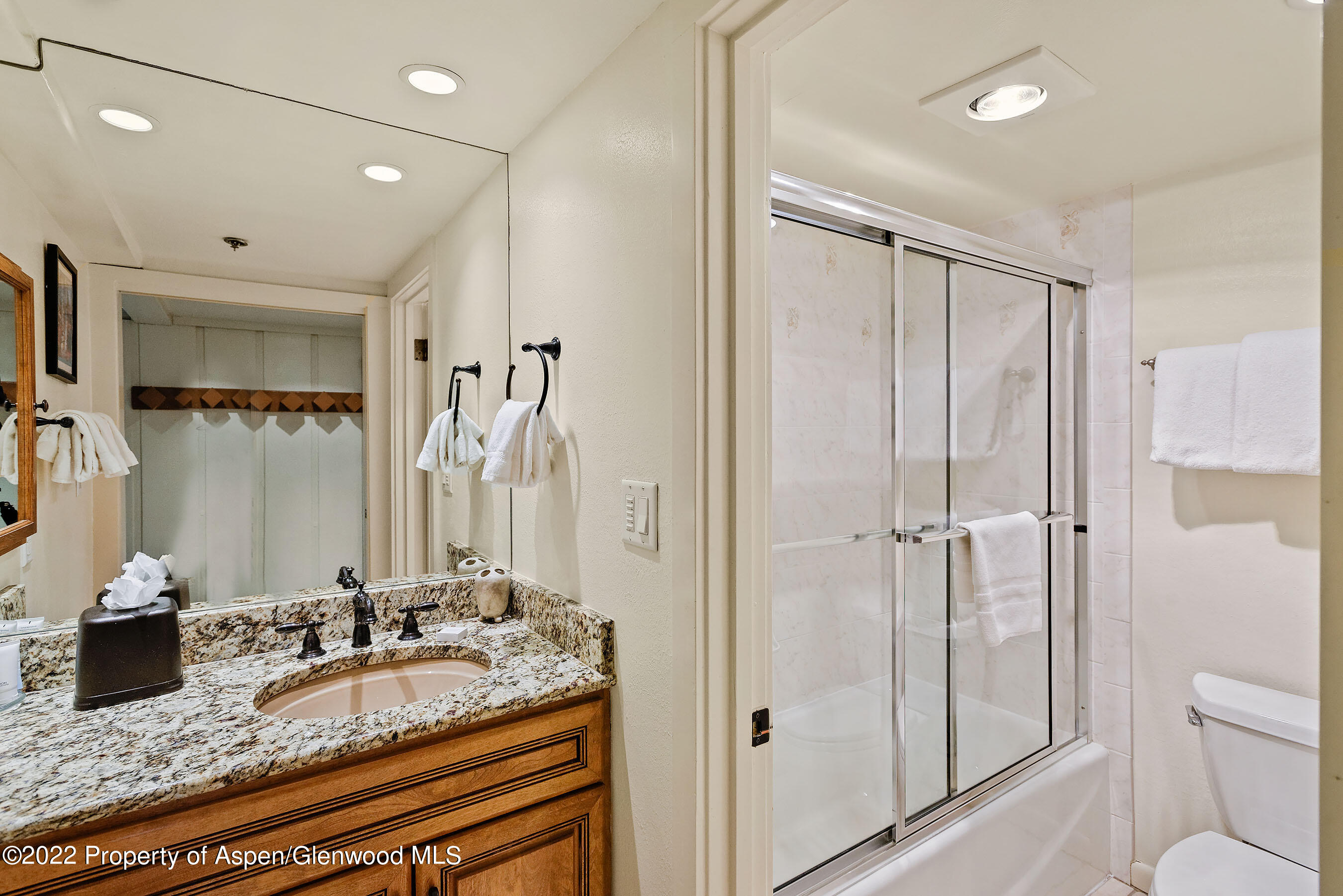 30 Anderson Lane 710