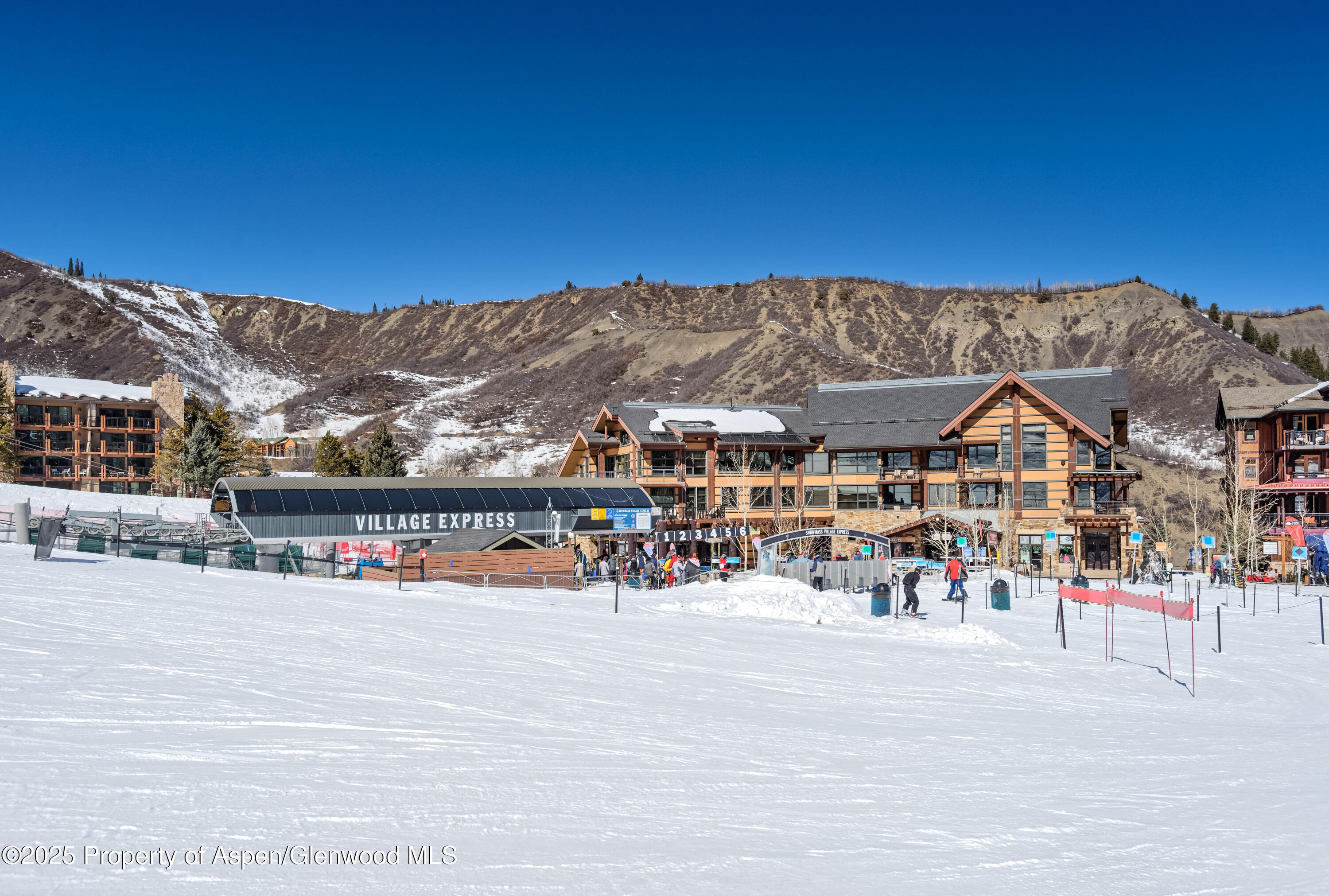 30 Anderson Lane 710