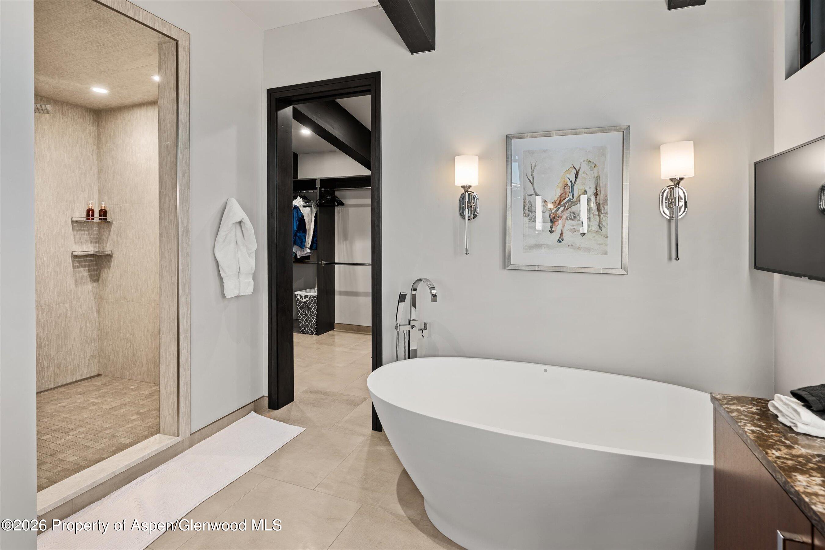 1711 County Road 109