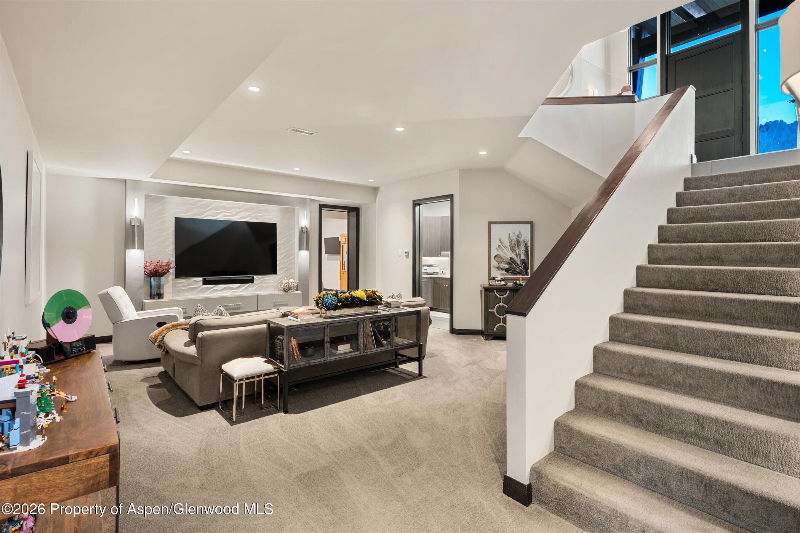 1711 County Road 109