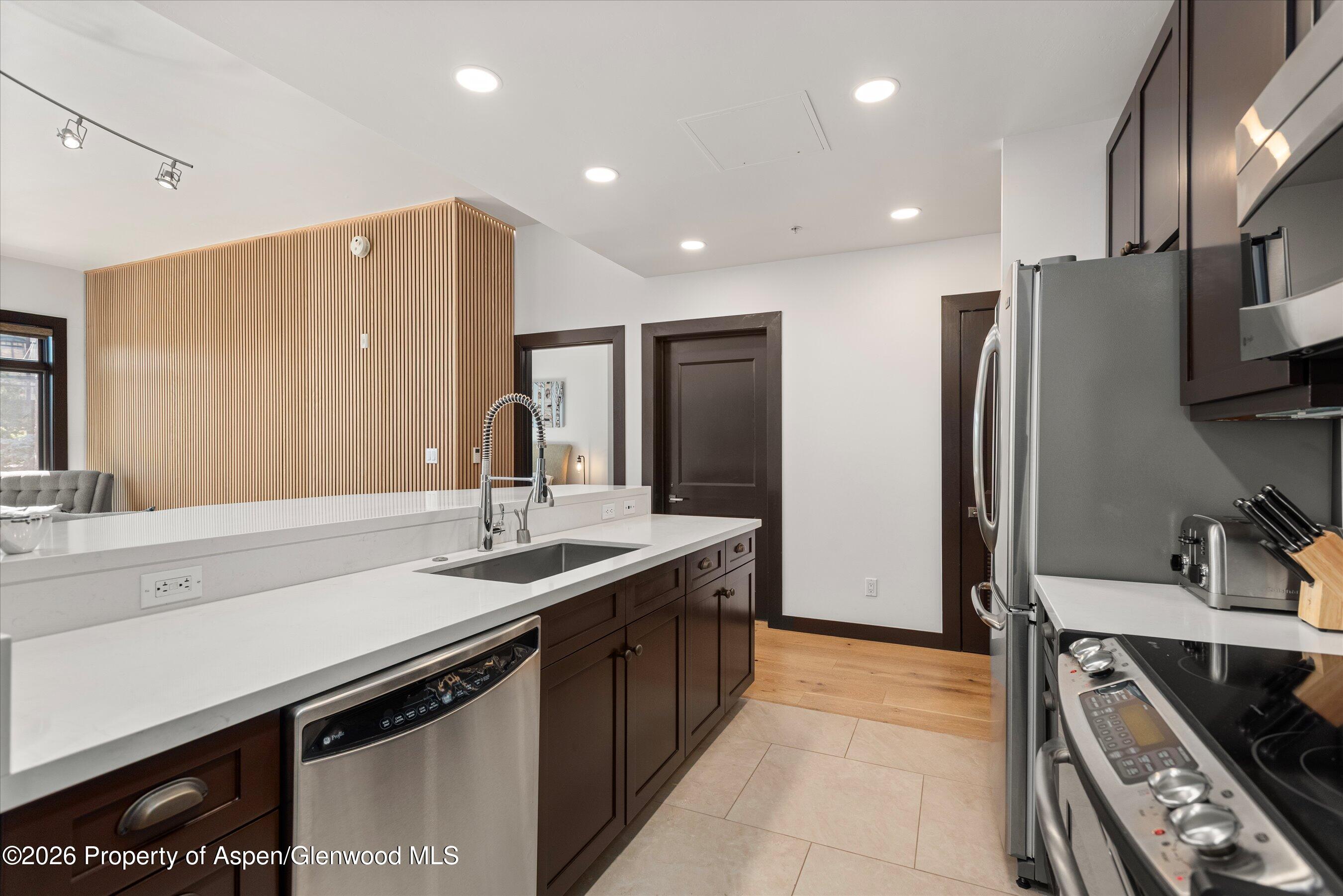 60 Carriage Way 3032