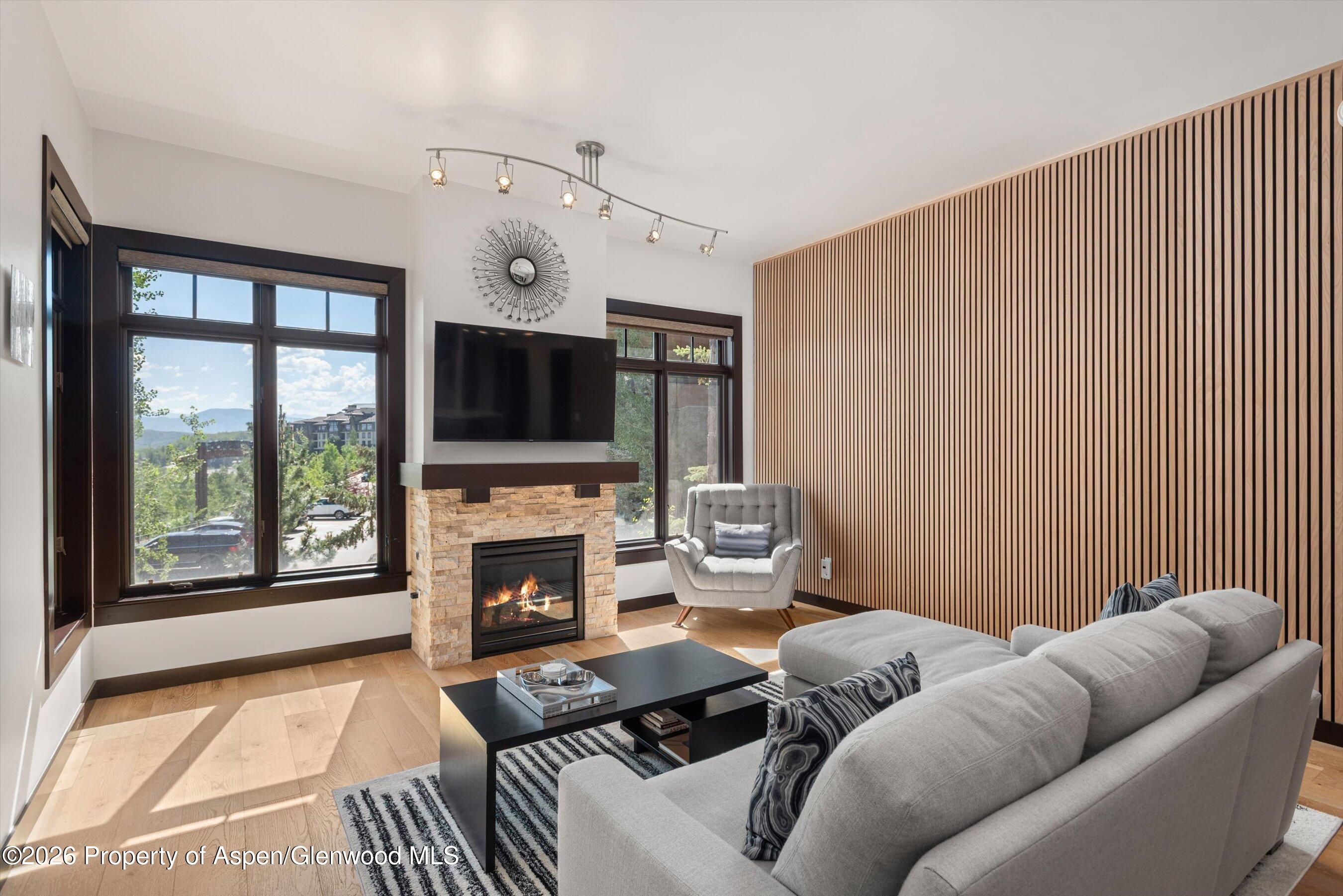 60 Carriage Way 3032