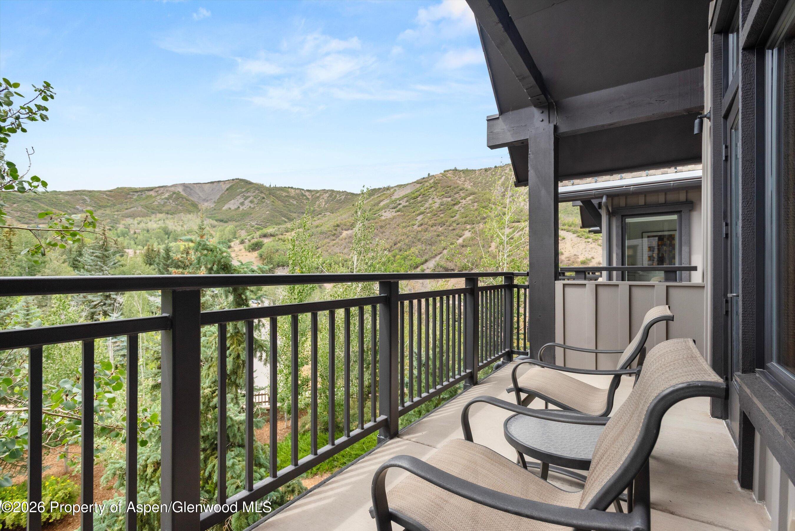 60 Carriage Way 3321