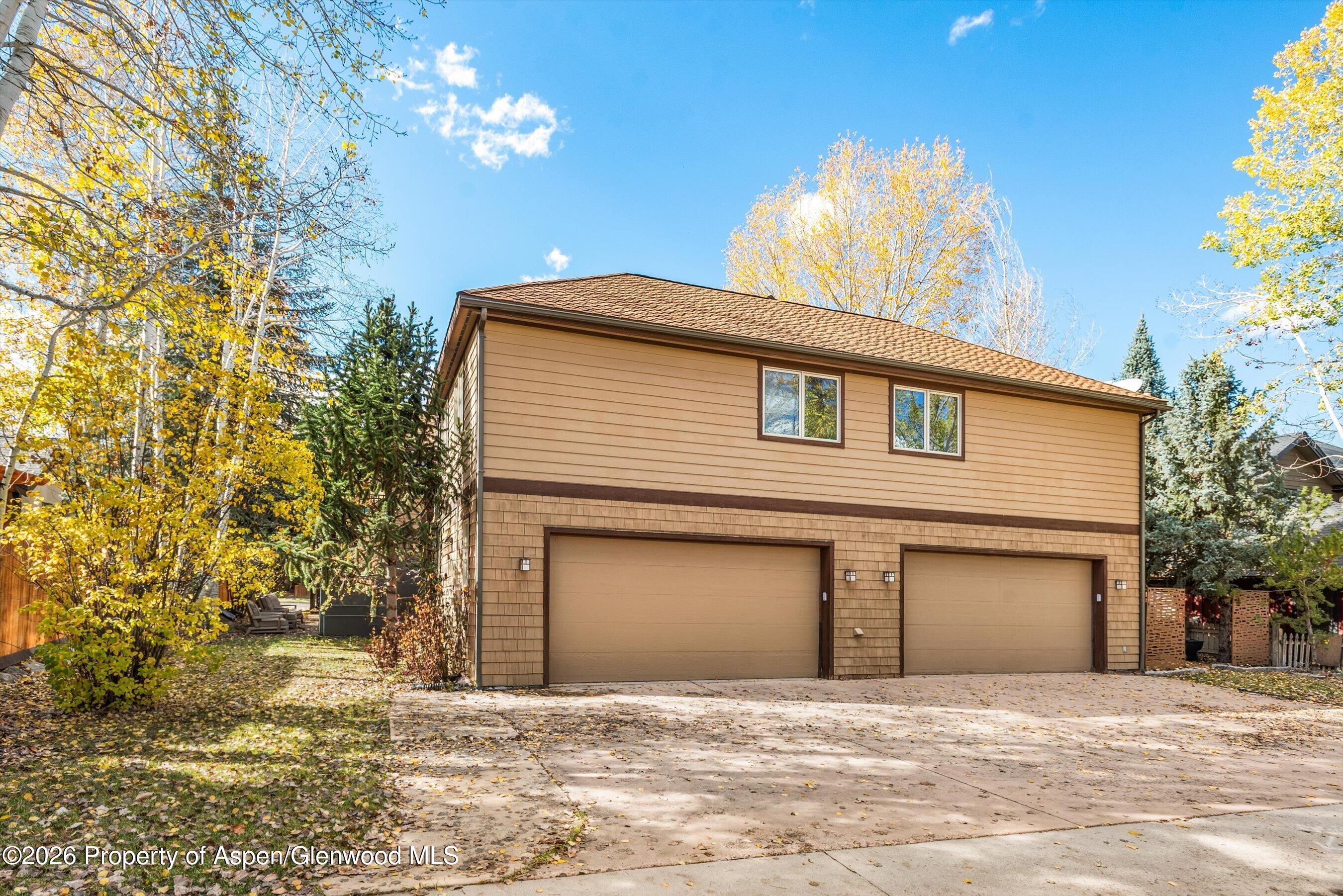 315 Summerset Way B