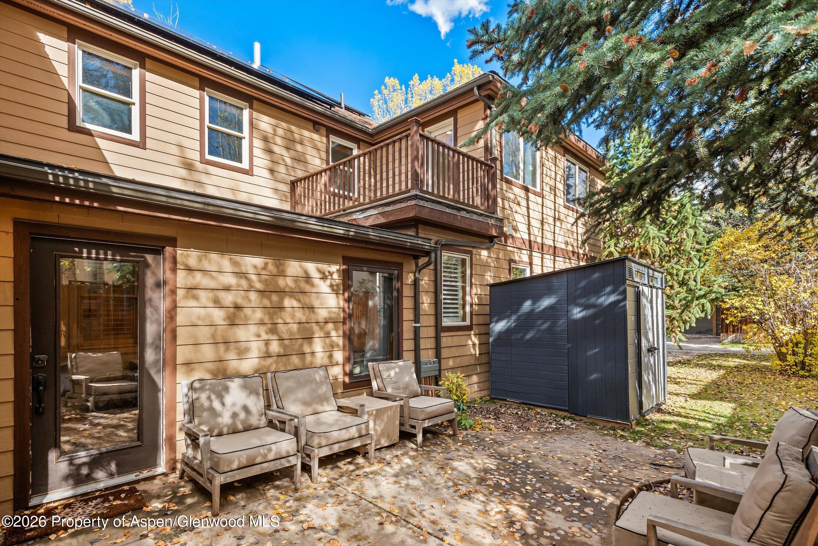 315 Summerset Way B
