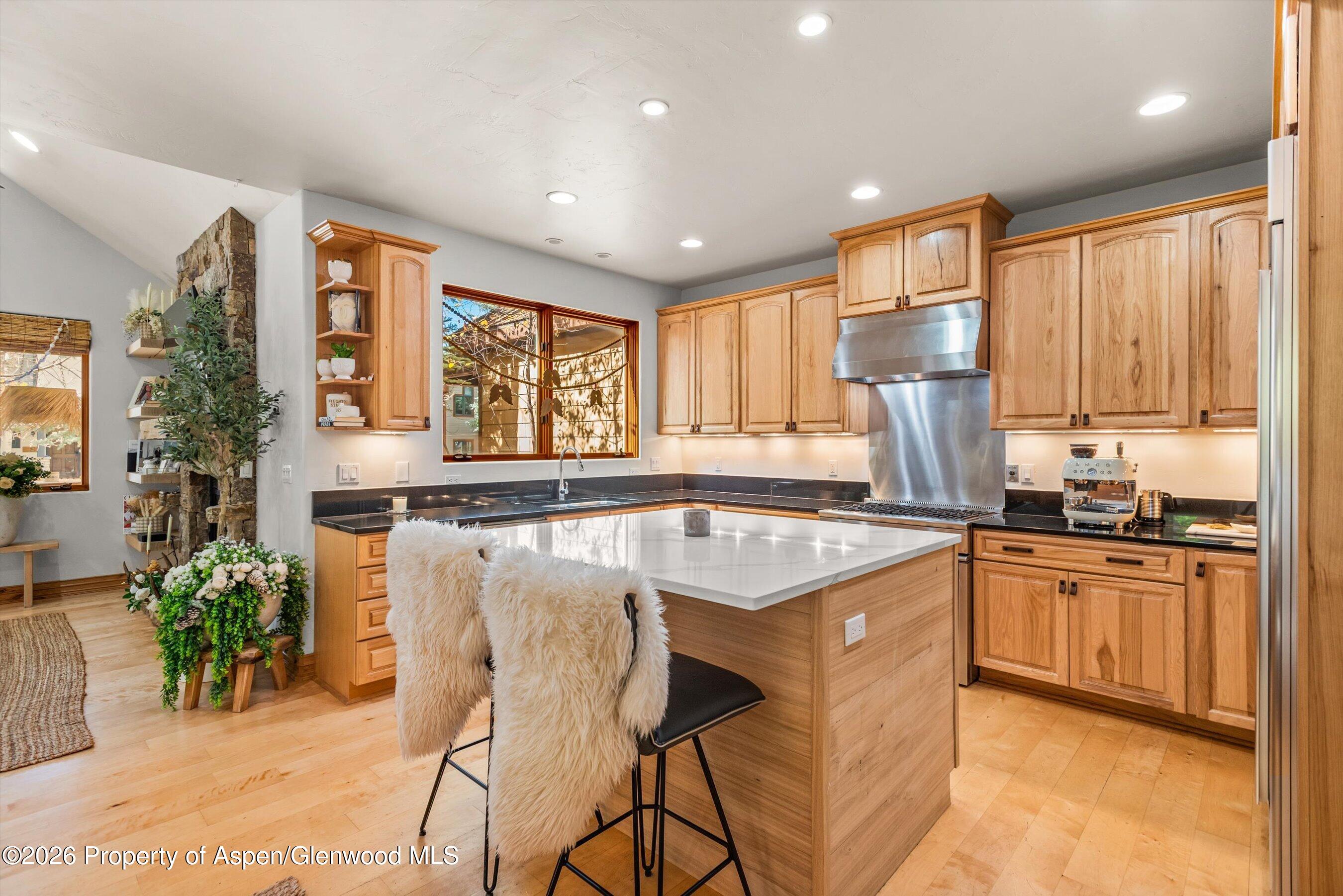 315 Summerset Way B