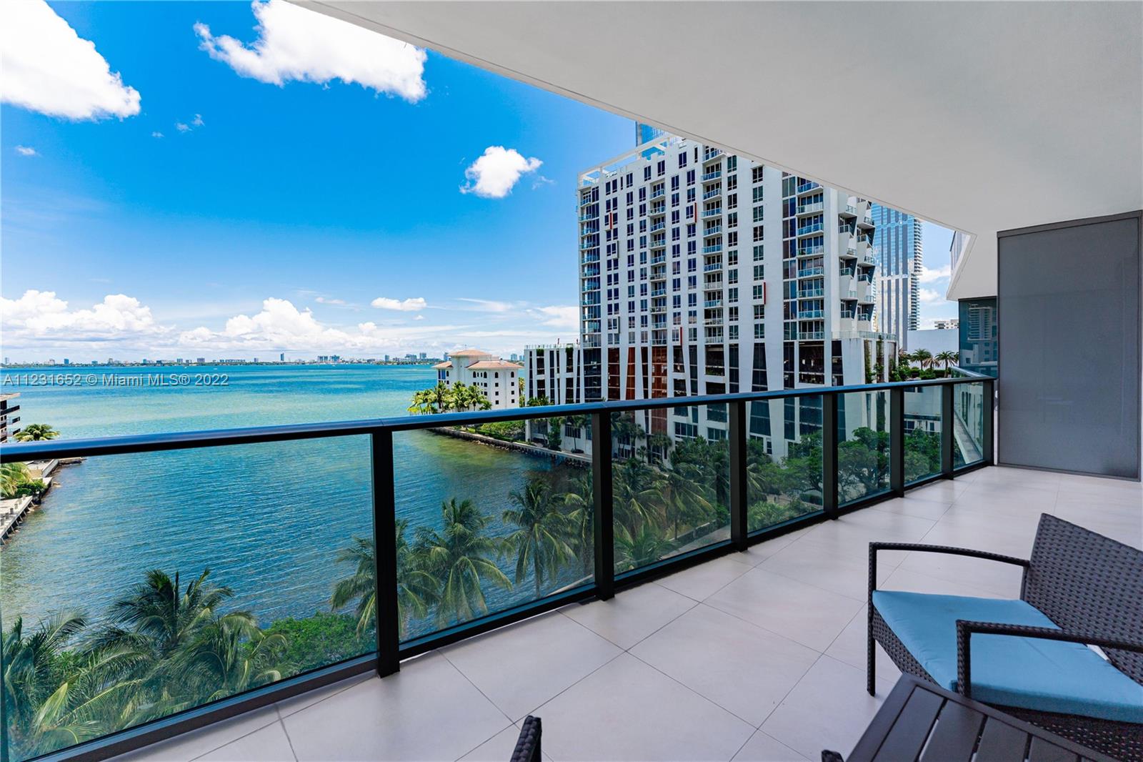 460 NE 28th St Unit: 602