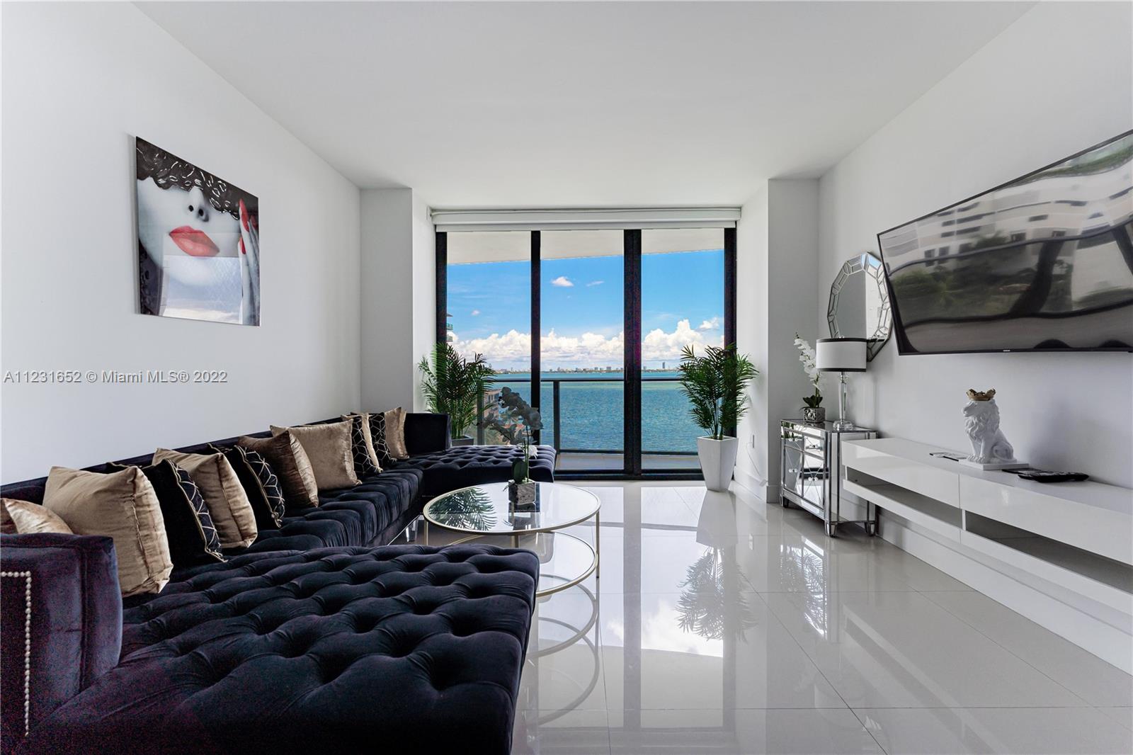 460 NE 28th St Unit: 602